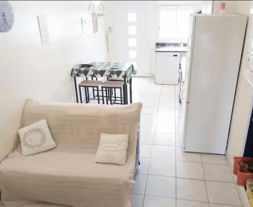 T1 Proximite De Montpellier. Apartment Juvignac Exterior photo